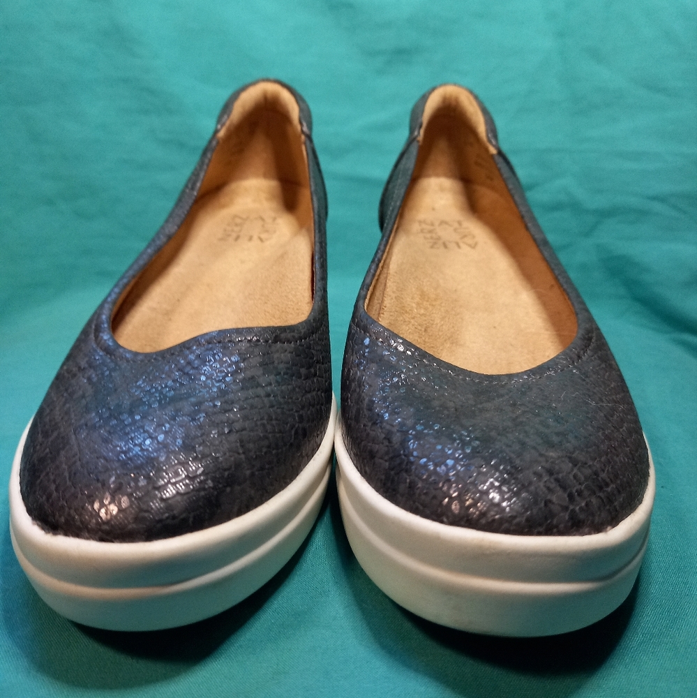 Naturalizer Wedges - Picture 2 of 5